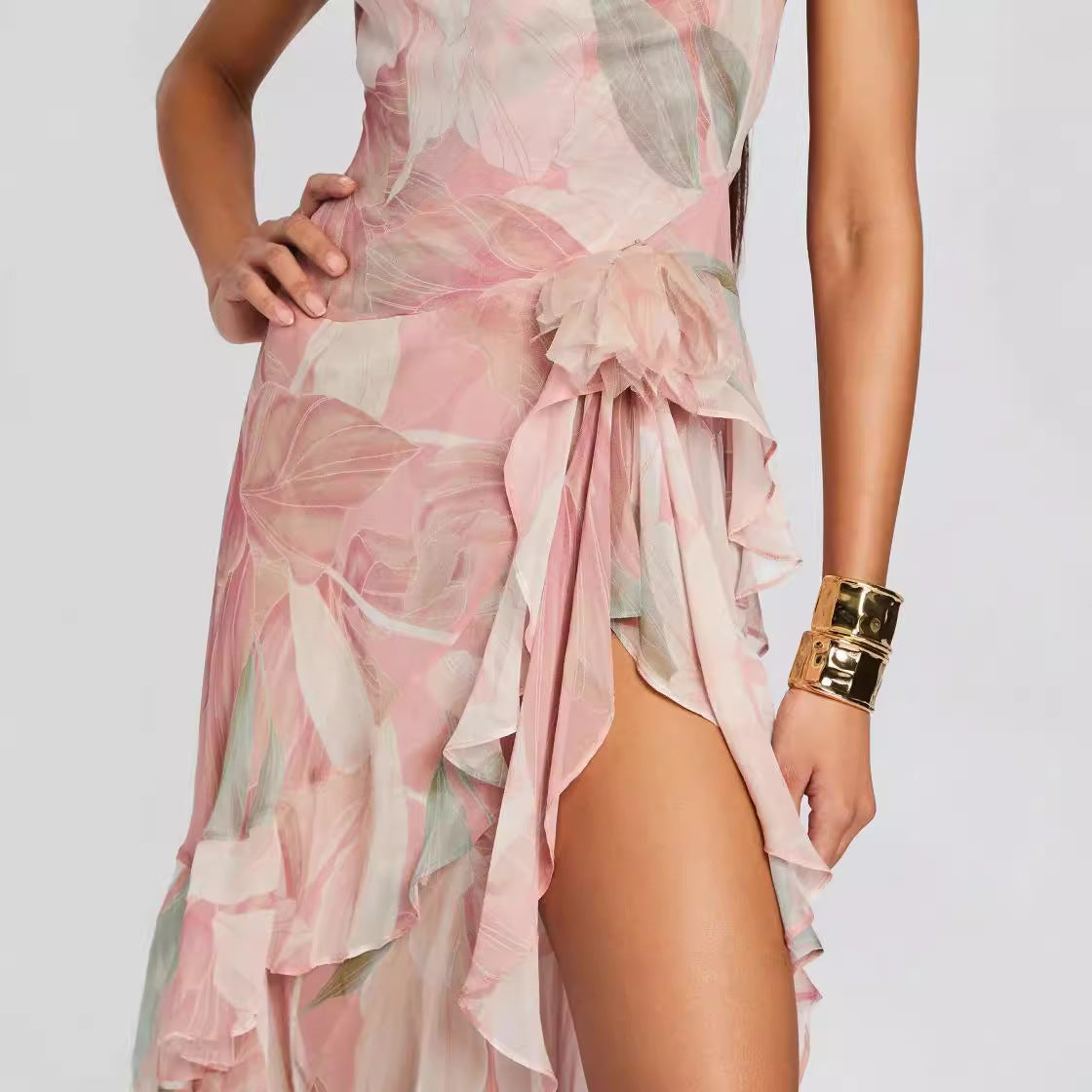 Robe Asymétrique à Volants