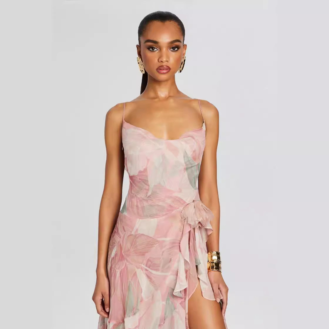 Robe Asymétrique à Volants