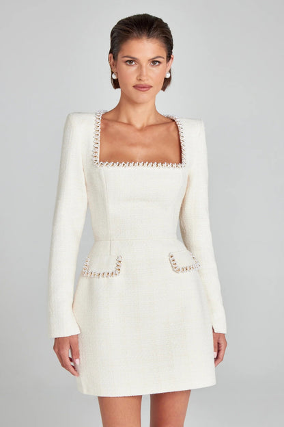 Robe Élégance Perlée – L’intemporel qui fait sensation