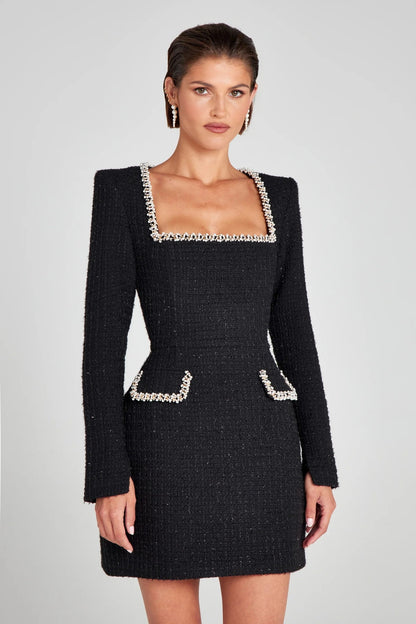 Robe Élégance Perlée – L’intemporel qui fait sensation